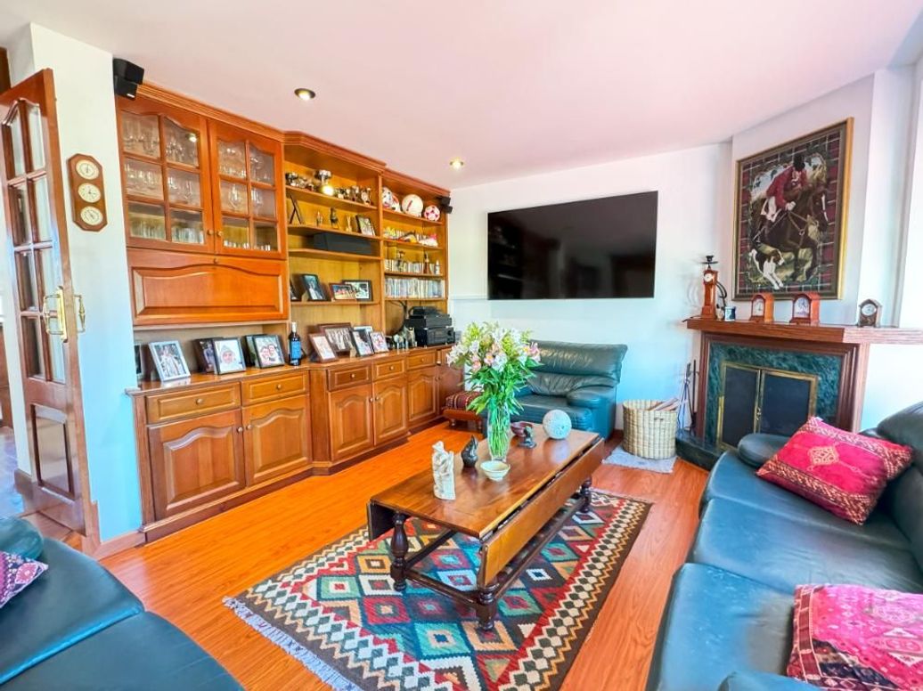 Casa de 4 alcobas en venta en Viveros, Bogotá, 385 m² · foto 18 de 20