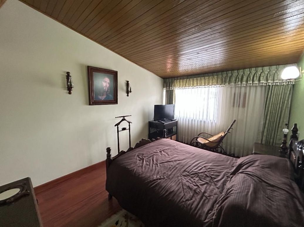 Casa de 4 alcobas en venta en Prado Veraniego Sur, Bogotá, 270 m² · foto 12 de 20