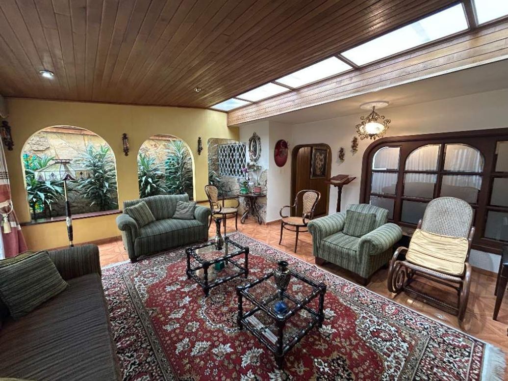 Casa de 4 alcobas en venta en Prado Veraniego Sur, Bogotá, 270 m² · foto 3 de 20