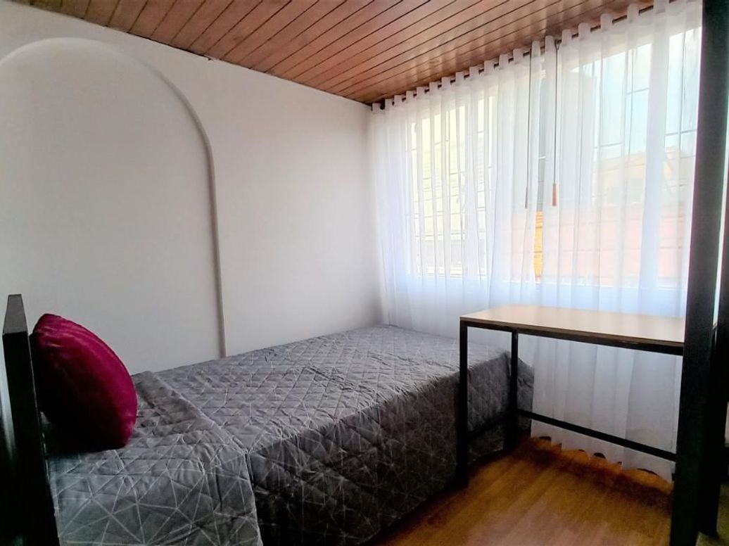 Casa de 6 alcobas en venta en Teusaquillo, Bogotá, 187 m² · foto 7 de 13