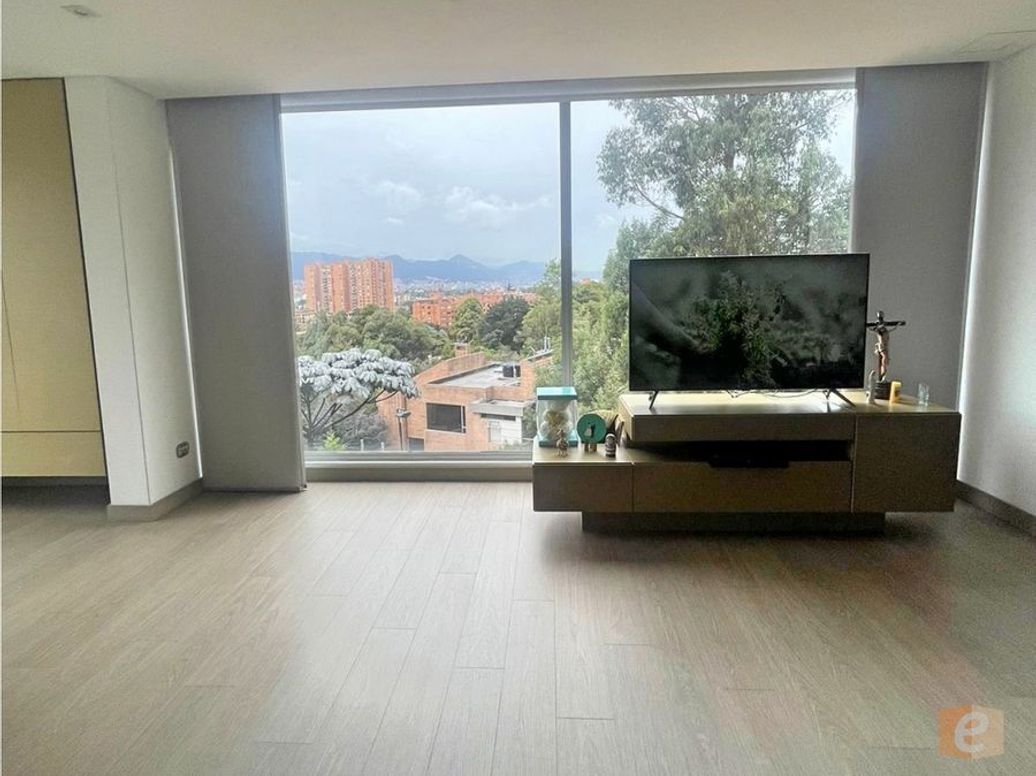 Casa de 4 alcobas en venta en Ciudad Jardín Norte, Bogotá, 500 m² · foto 9 de 20