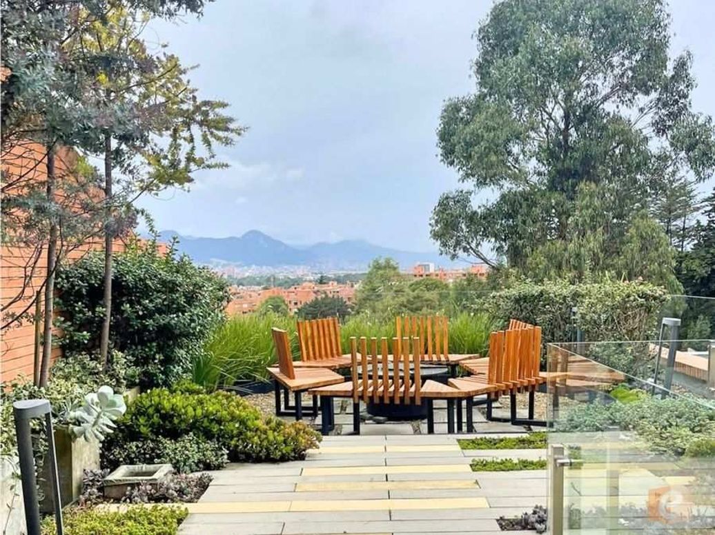 Casa de 4 alcobas en venta en Ciudad Jardín Norte, Bogotá, 500 m² · foto 18 de 20