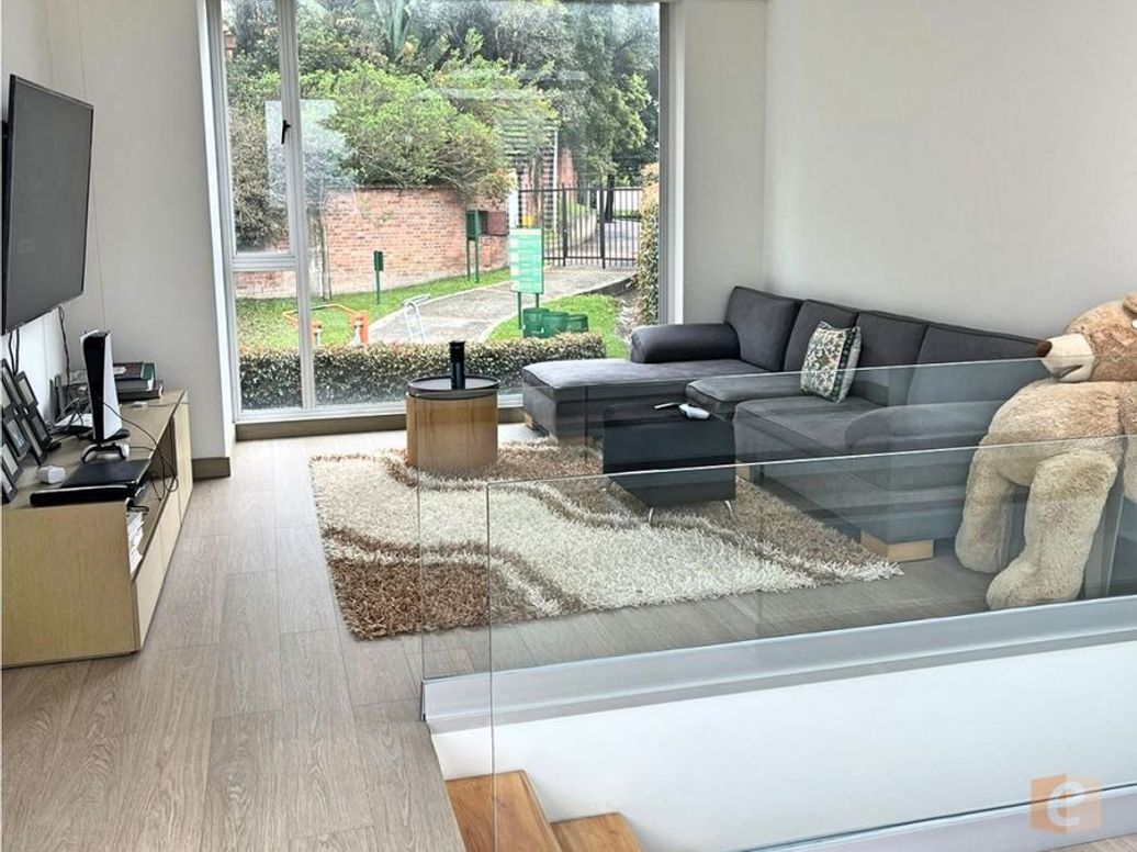 Casa de 4 alcobas en venta en Ciudad Jardín Norte, Bogotá, 500 m² · foto 8 de 20