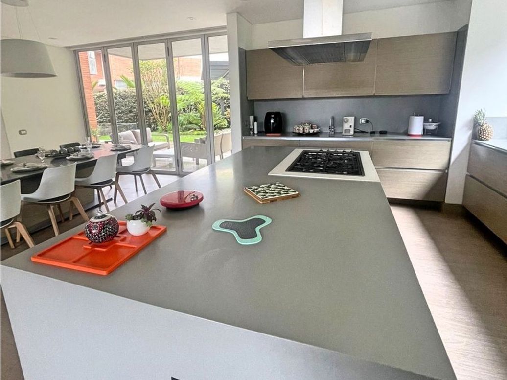 Casa de 4 alcobas en venta en Ciudad Jardín Norte, Bogotá, 500 m² · foto 6 de 20