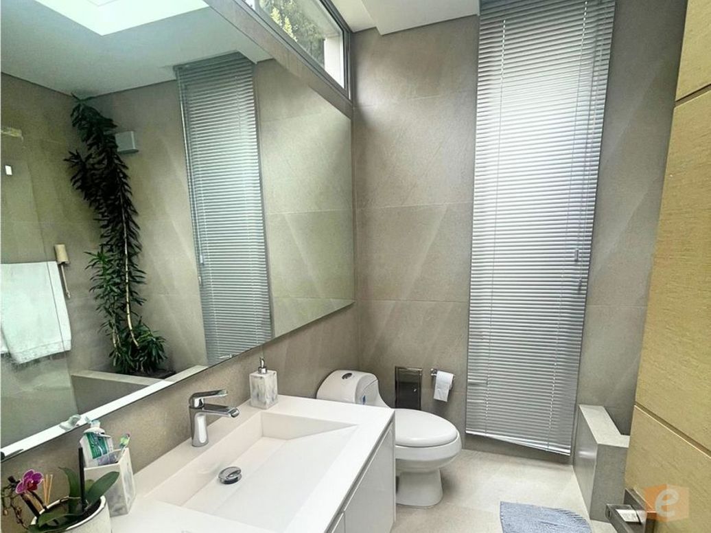 Casa de 4 alcobas en venta en Ciudad Jardín Norte, Bogotá, 500 m² · foto 16 de 20