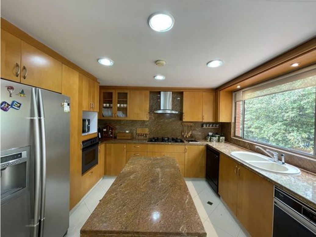 Casa de 4 alcobas en venta en Casa Blanca Suba, Bogotá, 360 m² · foto 5 de 20