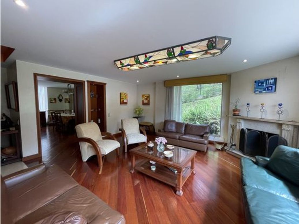 Casa de 4 alcobas en venta en Casa Blanca Suba, Bogotá, 360 m² · foto 3 de 20