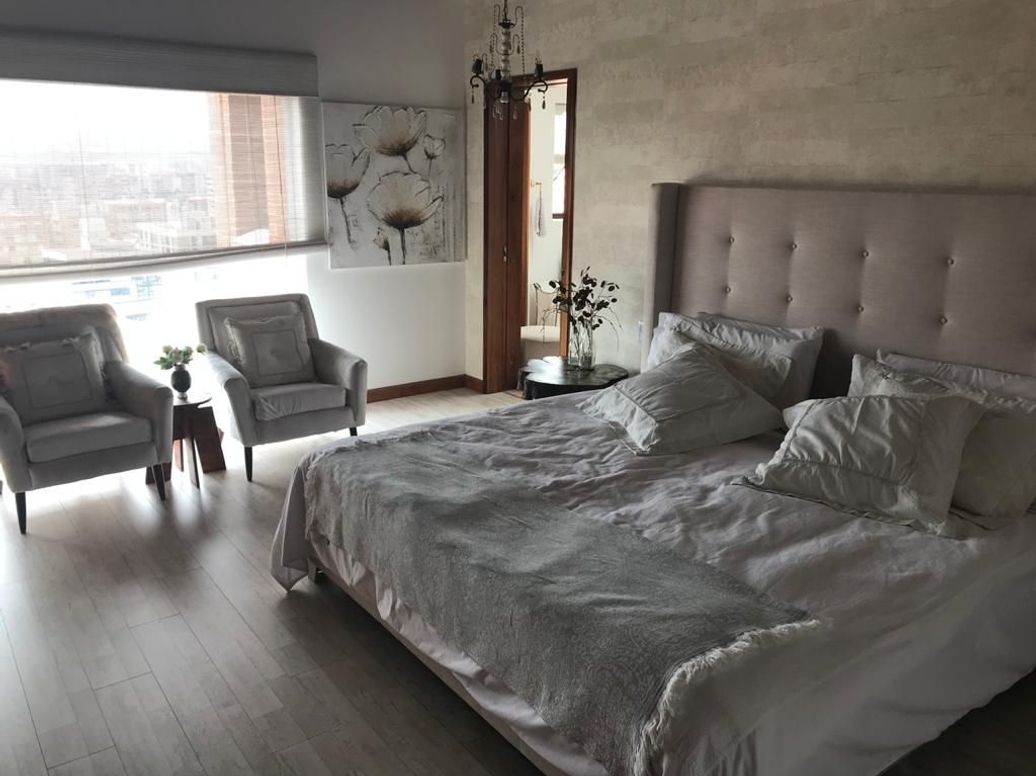 Apartamento de 4 alcobas en venta en Sierras Del Moral, Bogotá, 256 m² · foto 7 de 19