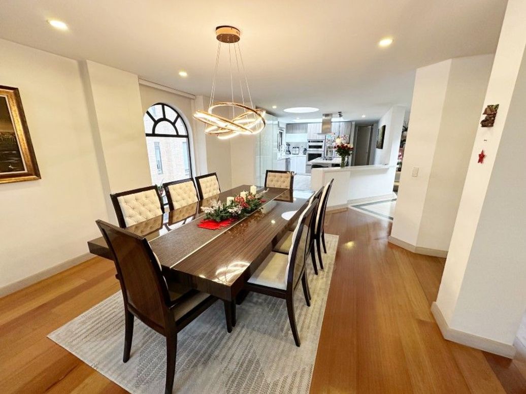 Apartamento de 4 alcobas en venta en Santa Bibiana, Bogotá, 340 m² · foto 5 de 12