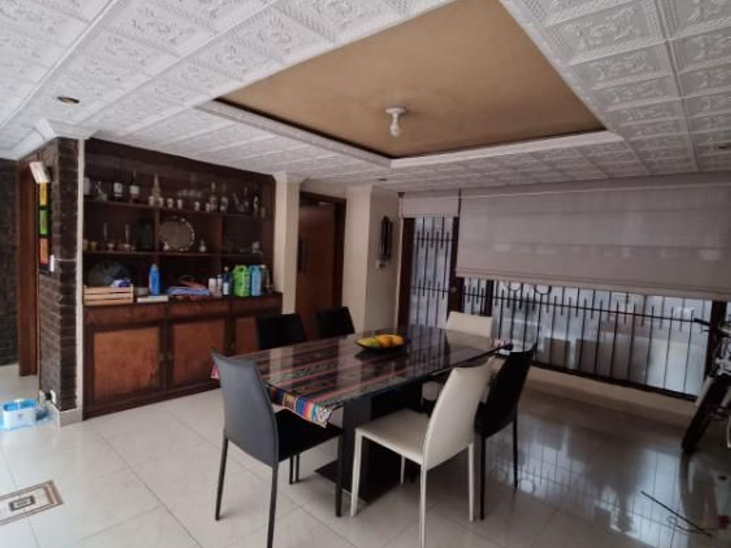 Apartamento de 6 alcobas en venta en Normandía, Bogotá, 300 m² · foto 2 de 15