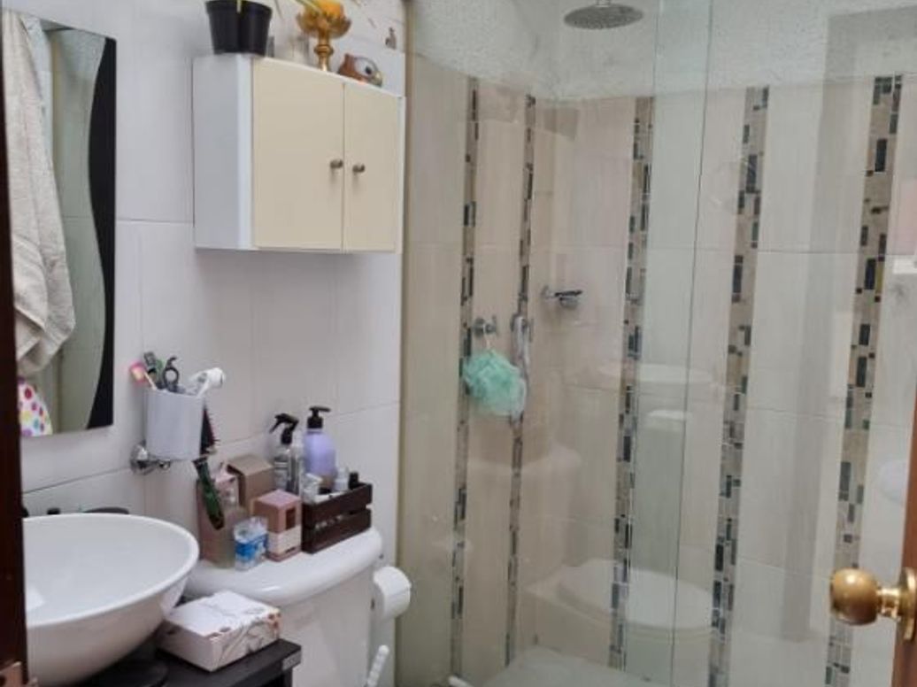Apartamento de 6 alcobas en venta en Normandía, Bogotá, 300 m² · foto 10 de 15