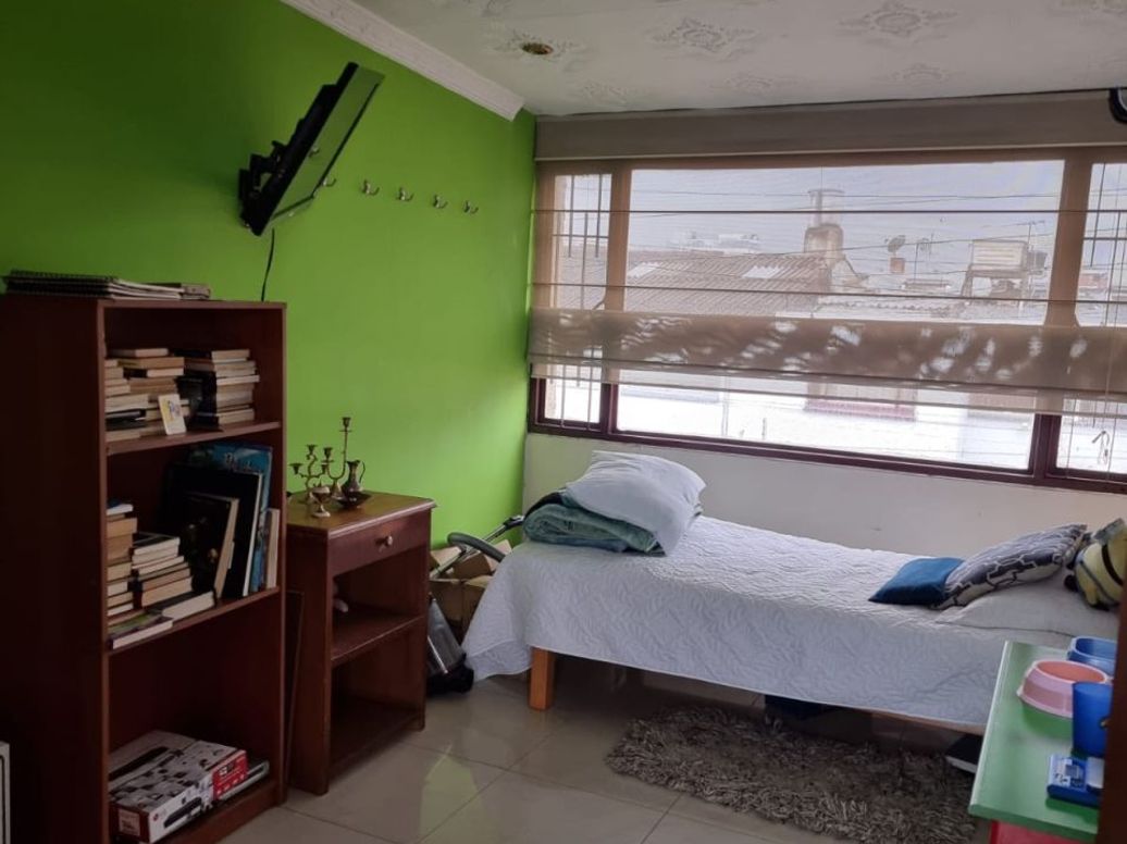 Apartamento de 6 alcobas en venta en Normandía, Bogotá, 300 m² · foto 7 de 15