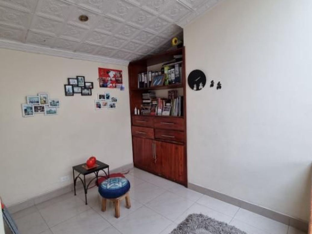Apartamento de 6 alcobas en venta en Normandía, Bogotá, 300 m² · foto 14 de 15