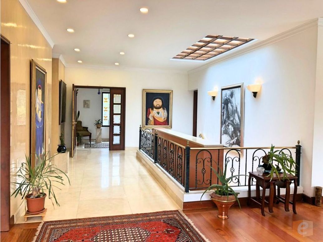 Apartamento de 4 alcobas en venta en La Acanada, Bogotá, 520 m² · foto 4 de 20