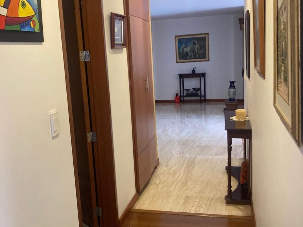 Apartamento de 3 alcobas en venta en Santa Bibiana, Bogotá, 175 m² · foto 6 de 20