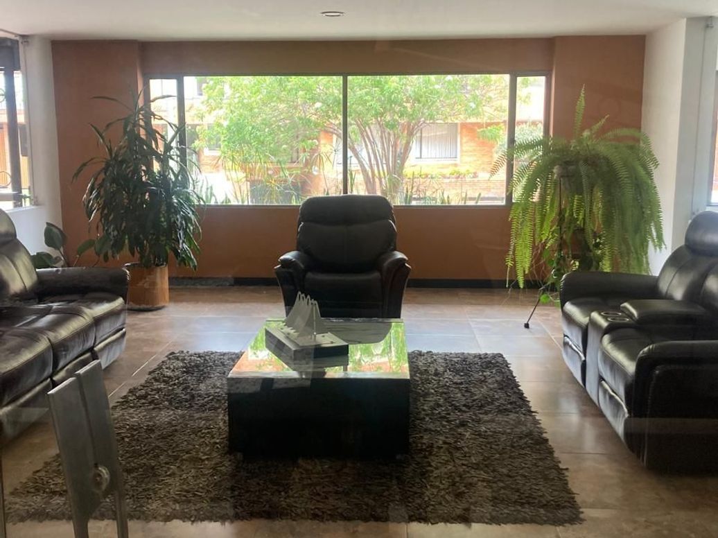 Apartamento de 3 alcobas en venta en Santa Bibiana, Bogotá, 175 m² · foto 2 de 20