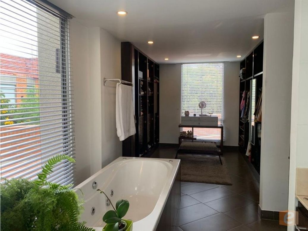 Casa de 4 alcobas en venta en Casa Blanca, Bogotá, 420 m² · foto 10 de 20