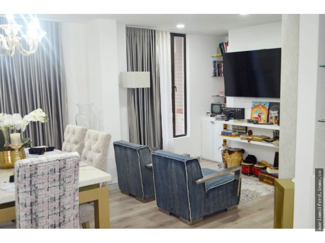Apartamento de 2 alcobas en venta en Ub. Cordoba Niza, Bogotá, 159 m² · foto 4 de 16