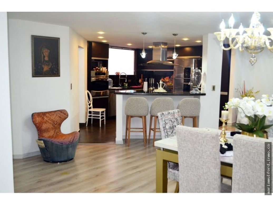 Apartamento de 2 alcobas en venta en Ub. Cordoba Niza, Bogotá, 159 m² · foto 6 de 16
