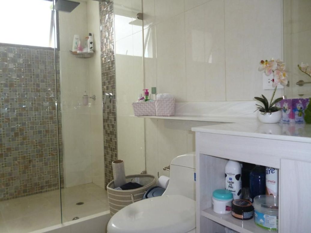 Casa de 4 alcobas en venta en Santa Barbara Occidental, Bogotá, 423 m² · foto 10 de 10