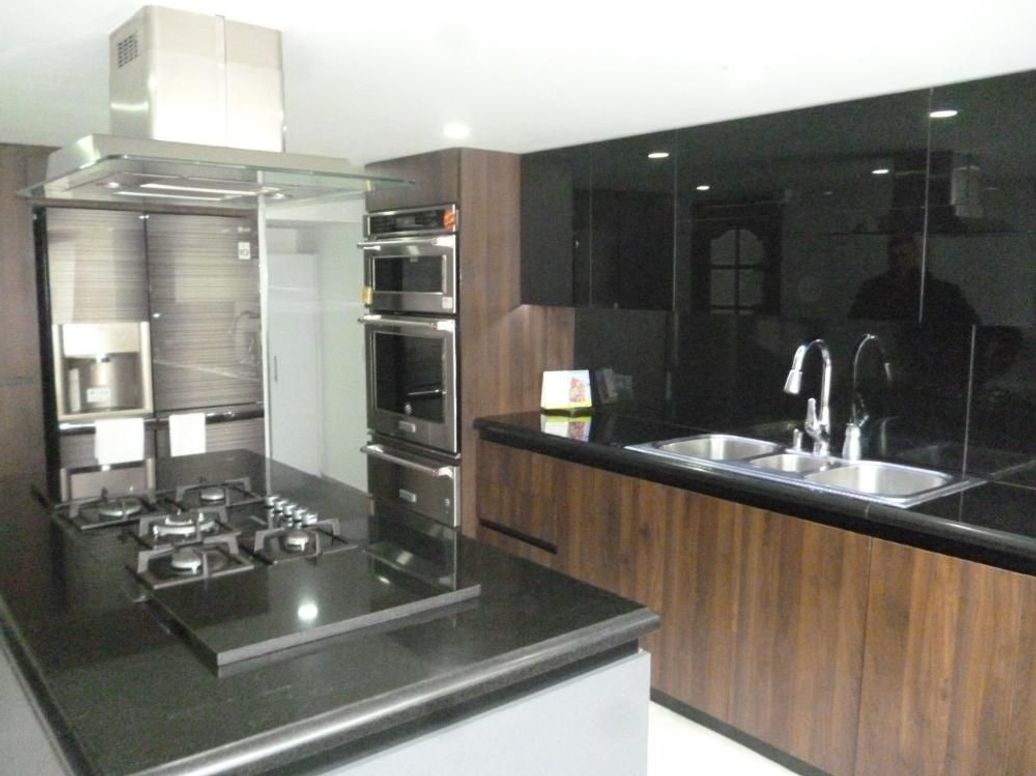 Casa de 4 alcobas en venta en Santa Barbara Occidental, Bogotá, 423 m² · foto 6 de 10