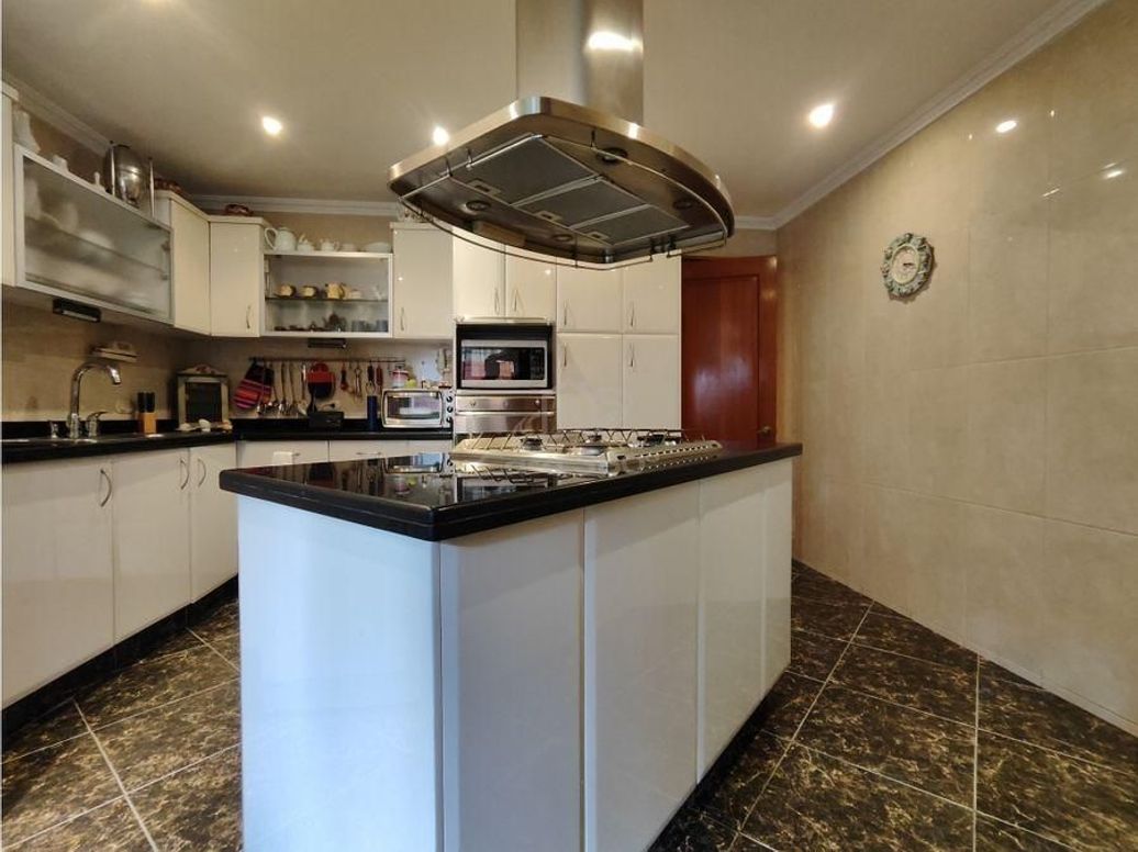 Apartamento de 3 alcobas en venta en Ub. Bosques De Medina, Bogotá, 255 m² · foto 10 de 20