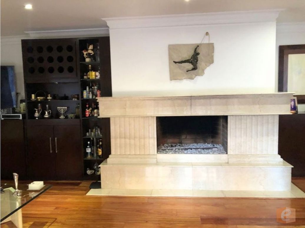 Apartamento de 4 alcobas en venta en La Carolina, Bogotá, 477 m² · foto 2 de 15