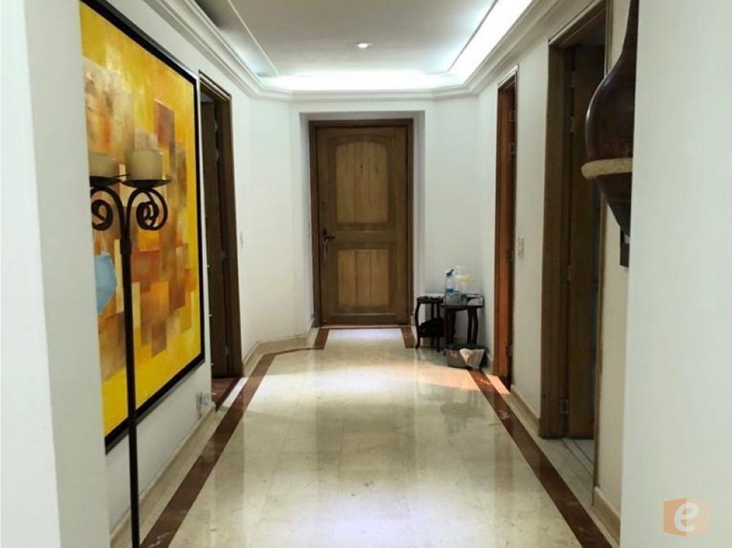 Apartamento de 4 alcobas en venta en La Carolina, Bogotá, 477 m² · foto 8 de 15