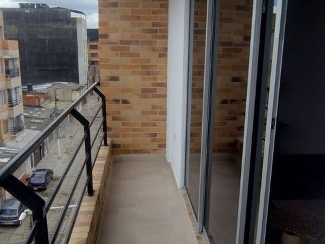 Apartamento de 4 alcobas en venta en Florencia, Bogotá, 102 m² · foto 7 de 10