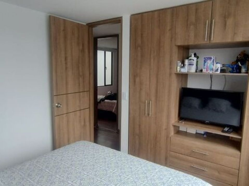Apartamento de 4 alcobas en venta en Florencia, Bogotá, 102 m² · foto 8 de 10