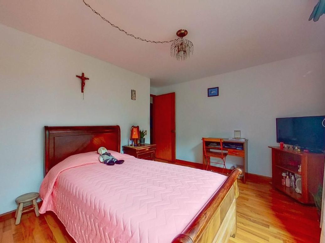 Apartamento de 3 alcobas en venta en Santa Barbara Central, Bogotá, 145 m² · foto 18 de 20