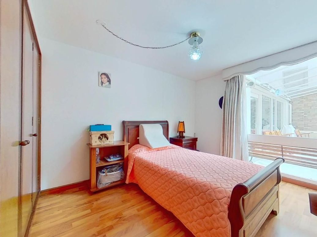 Apartamento de 3 alcobas en venta en Santa Barbara Central, Bogotá, 145 m² · foto 19 de 20