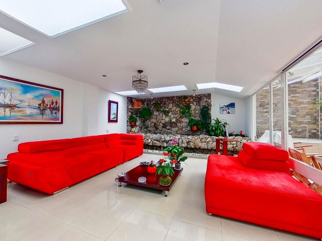 Apartamento de 3 alcobas en venta en Santa Barbara Central, Bogotá, 145 m² · foto 4 de 20