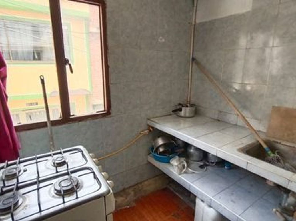 Apartamento de 8 alcobas en venta en San Juan Bautista, Bogotá, 180 m² · foto 6 de 18