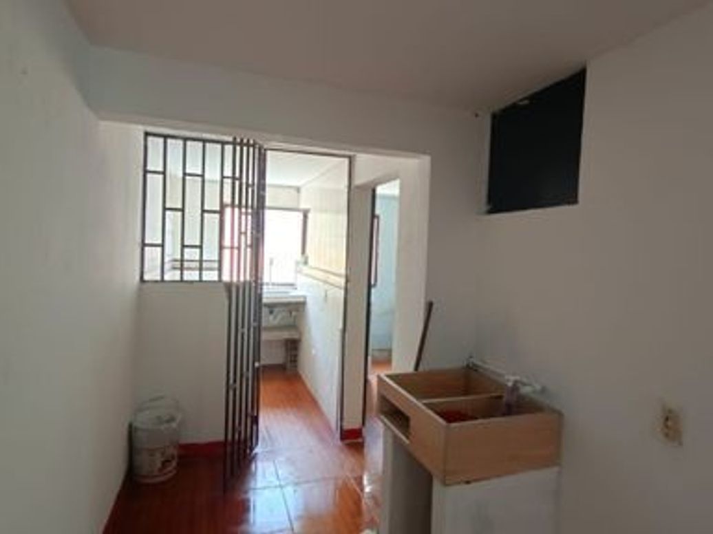 Apartamento de 8 alcobas en venta en San Juan Bautista, Bogotá, 180 m² · foto 13 de 18