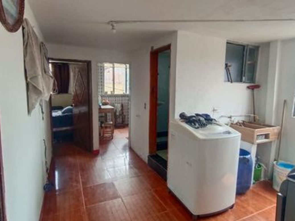Apartamento de 8 alcobas en venta en San Juan Bautista, Bogotá, 180 m² · foto 10 de 18