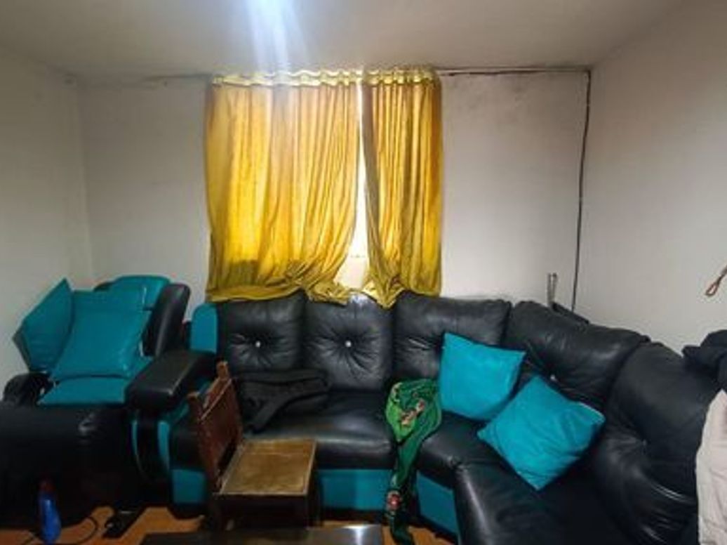 Apartamento de 8 alcobas en venta en San Juan Bautista, Bogotá, 180 m² · foto 9 de 18