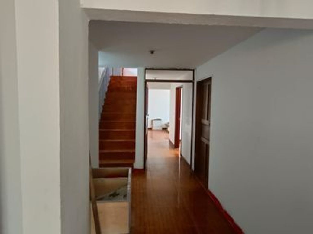 Apartamento de 8 alcobas en venta en San Juan Bautista, Bogotá, 180 m² · foto 16 de 18