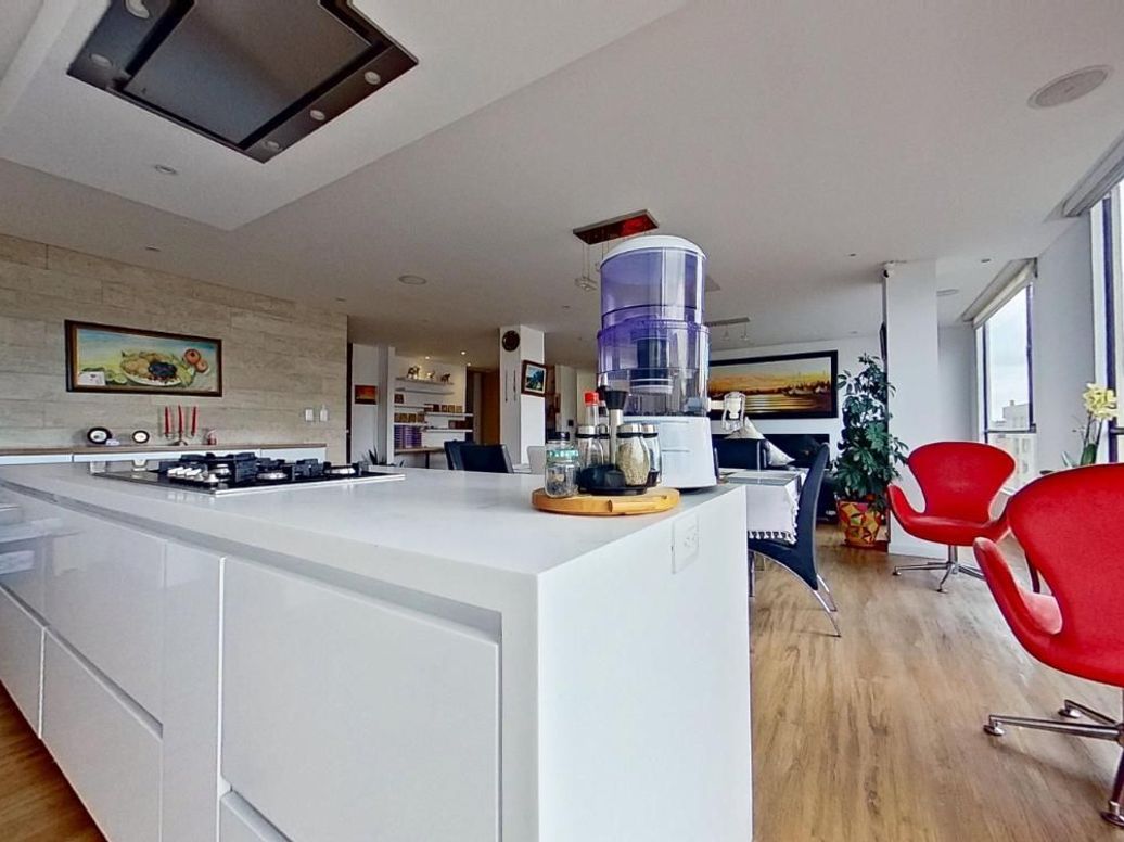 Apartamento de 4 alcobas en venta en Los Cedritos, Bogotá, 187 m² · foto 11 de 20