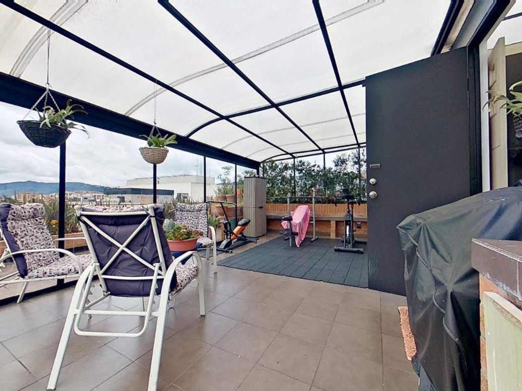 Apartamento de 4 alcobas en venta en Los Cedritos, Bogotá, 187 m² · foto 16 de 20