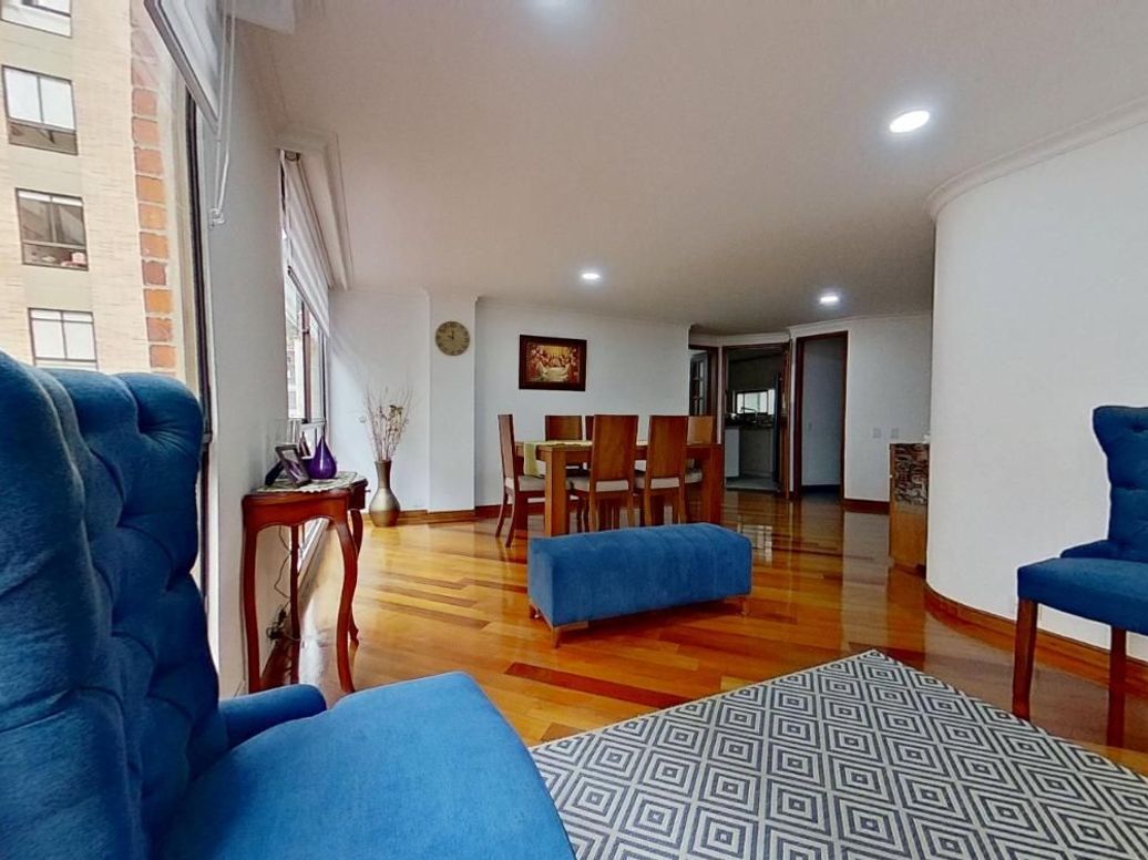 Apartamento de 3 alcobas en venta en Santa Barbara Oriental, Bogotá, 105 m² · foto 4 de 20