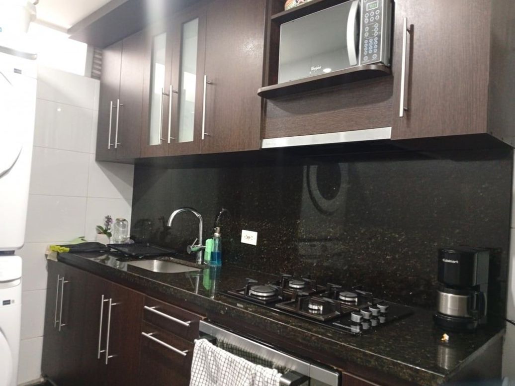 Apartamento de 2 alcobas en venta en El Contador, Bogotá, 61 m² · foto 8 de 14