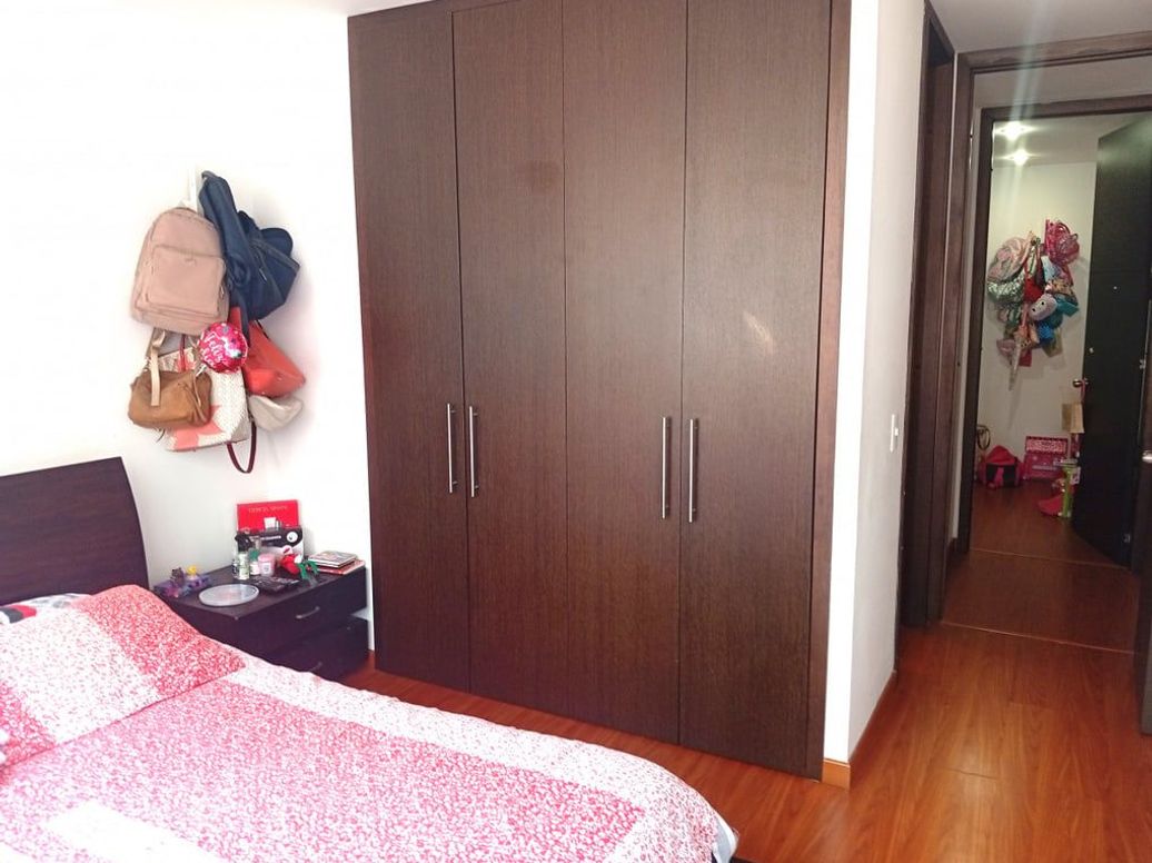 Apartamento de 2 alcobas en venta en El Contador, Bogotá, 61 m² · foto 5 de 14
