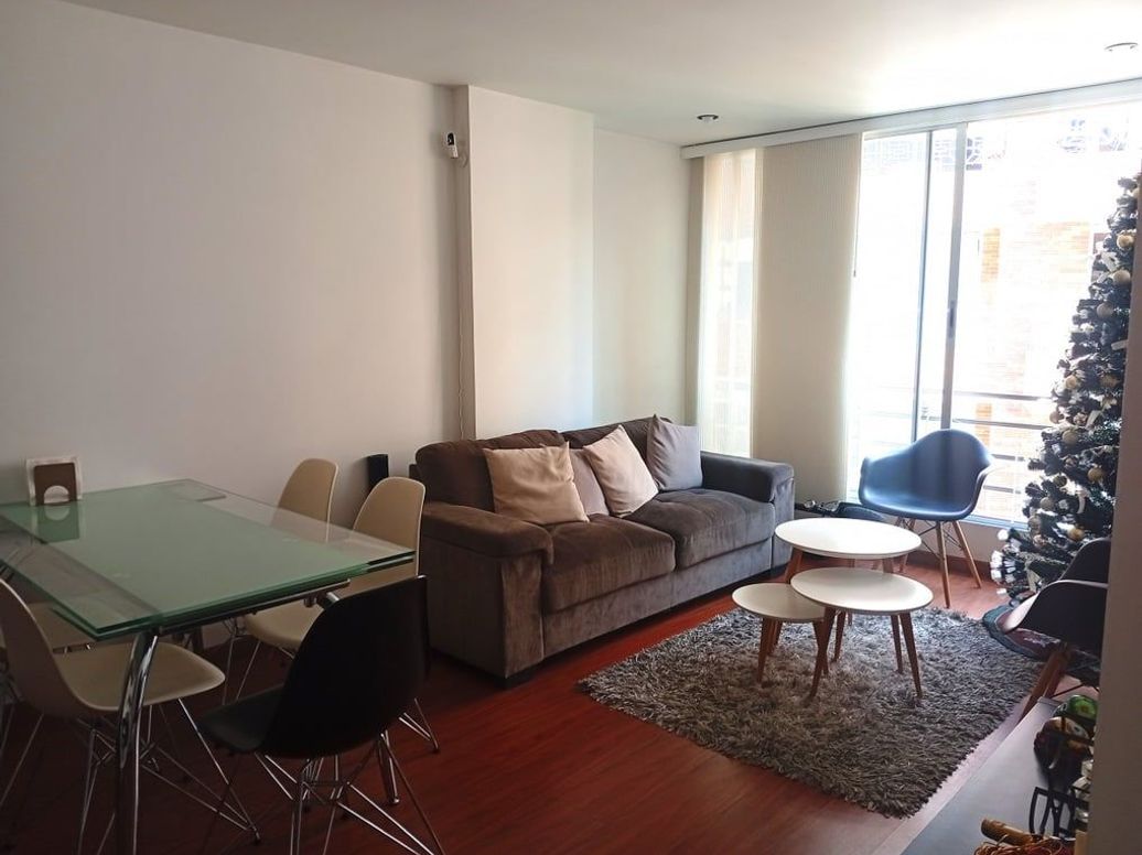 Apartamento de 2 alcobas en venta en El Contador, Bogotá, 61 m² · foto 2 de 14