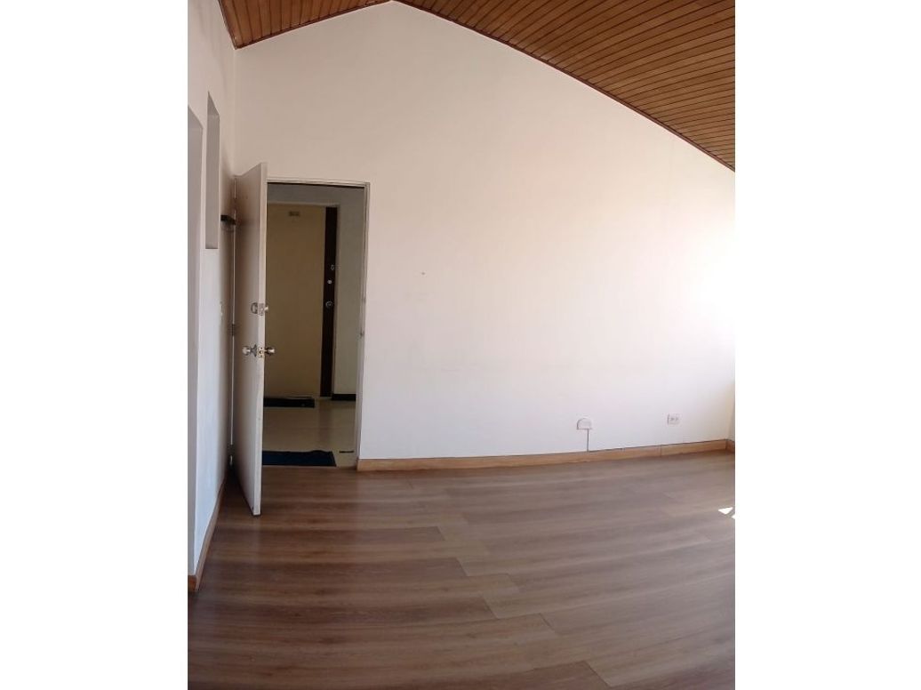 Apartamento de 2 alcobas en venta en Prado Veraniego, Bogotá, 68 m² · foto 4 de 20