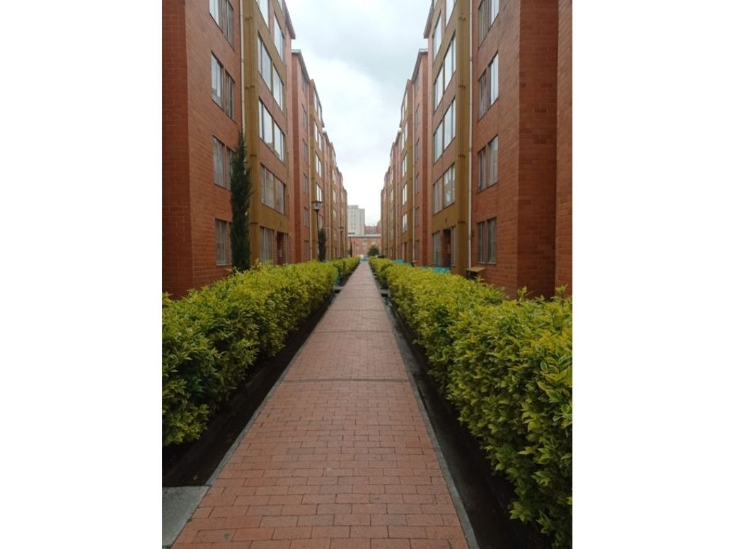 Apartamento de 3 alcobas en venta en Tierra Buena, Bogotá, 55 m² · foto 8 de 20