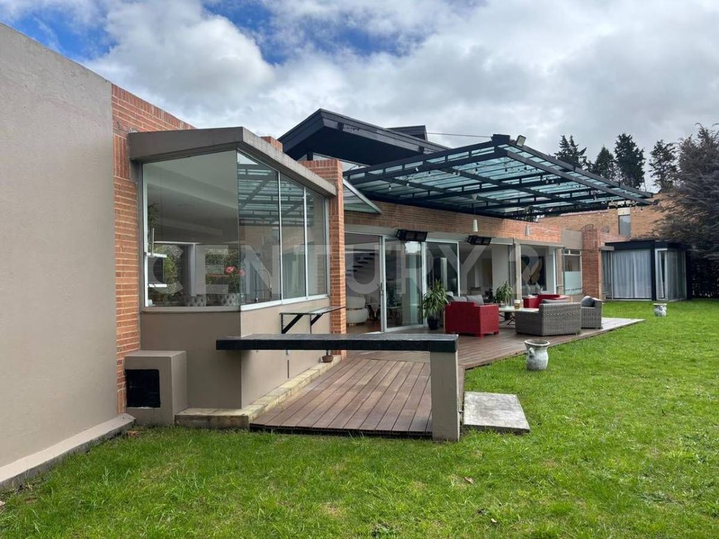 Casa de 4 alcobas en venta en Guaymaral, Bogotá, 334 m² · foto 19 de 19