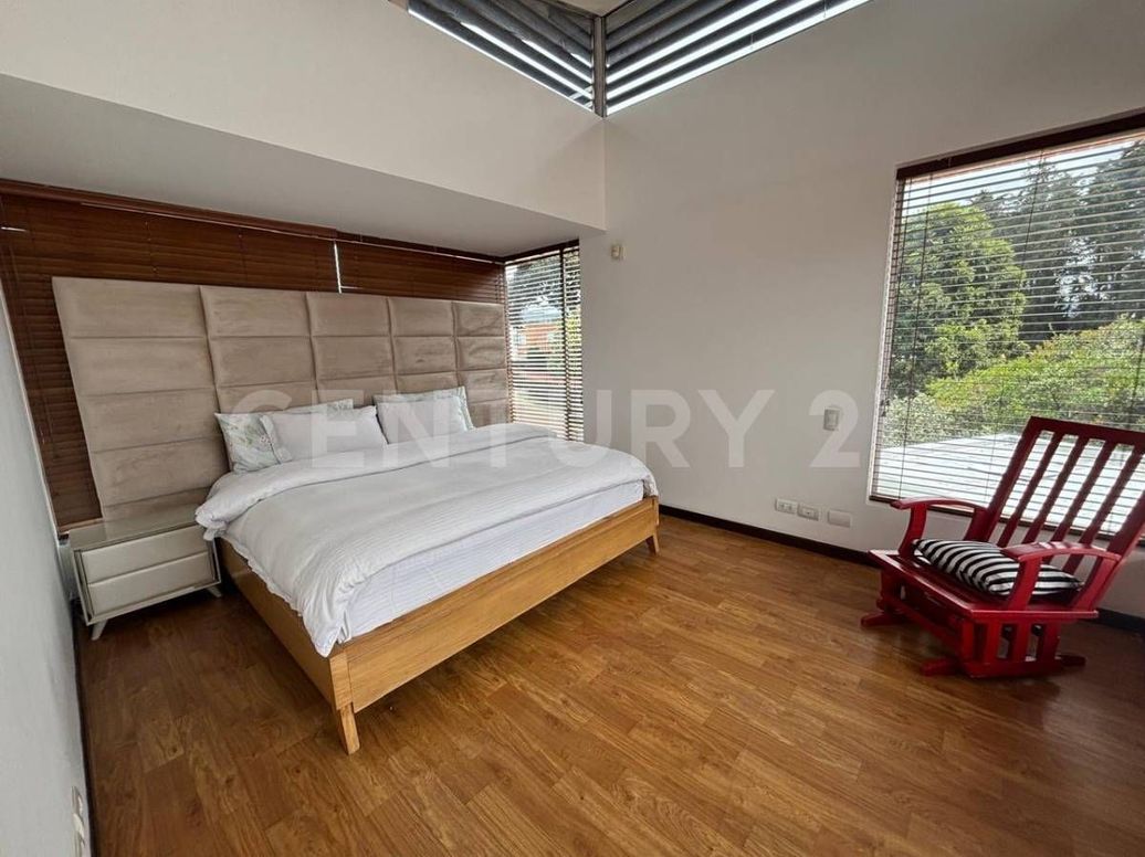 Casa de 4 alcobas en venta en Guaymaral, Bogotá, 334 m² · foto 7 de 19