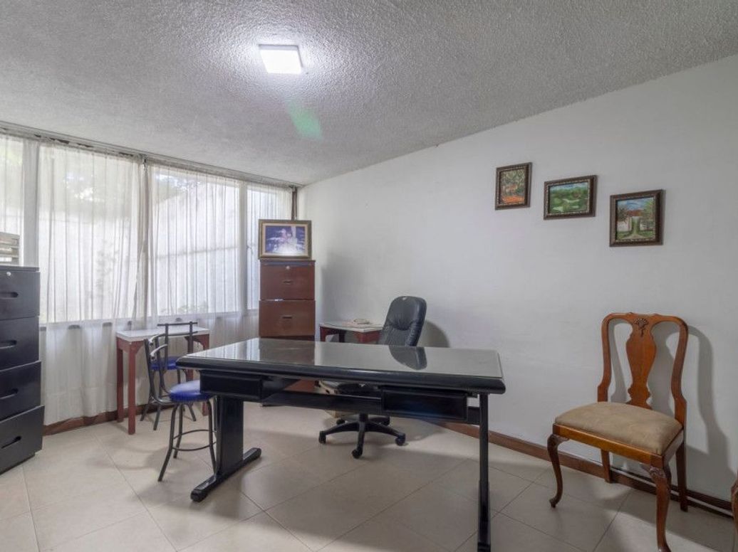Casa de 4 alcobas en venta en Niza Norte, Bogotá, 210 m² · foto 16 de 20