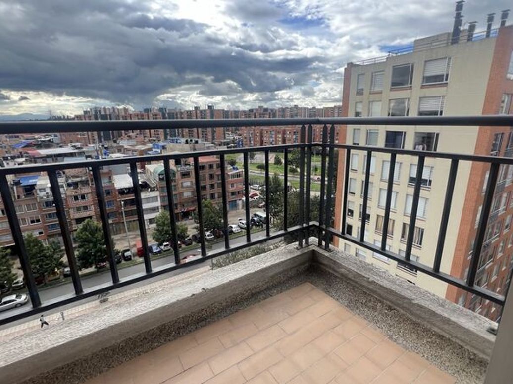 Apartamento de 3 alcobas en venta en Centro Engativa, Bogotá, 77 m² · foto 11 de 20